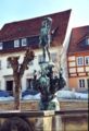 Bad Gottleuba: Marktbrunnen mit Figur „Jüngling mit Weintraube“ (1923)
