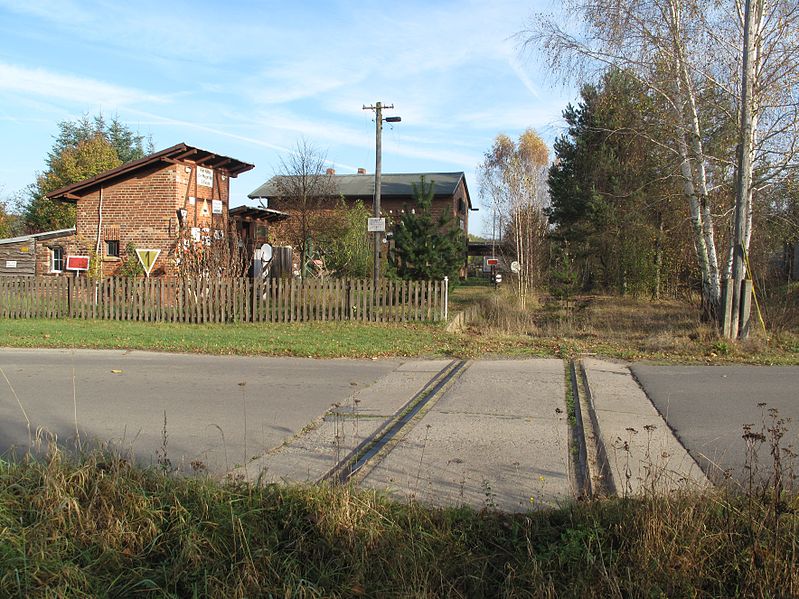 File:Bahnhof Briescht 05.jpg