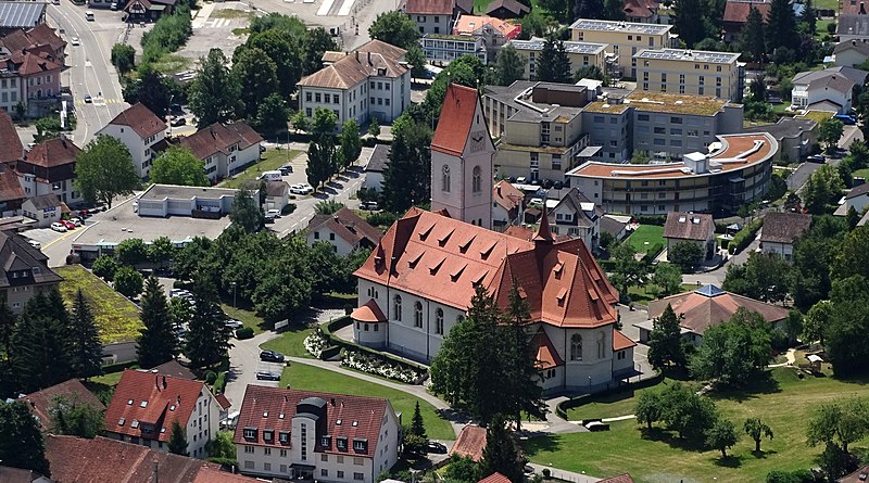 File:Balsthal Kirche Maria Himmelfahrt.jpg