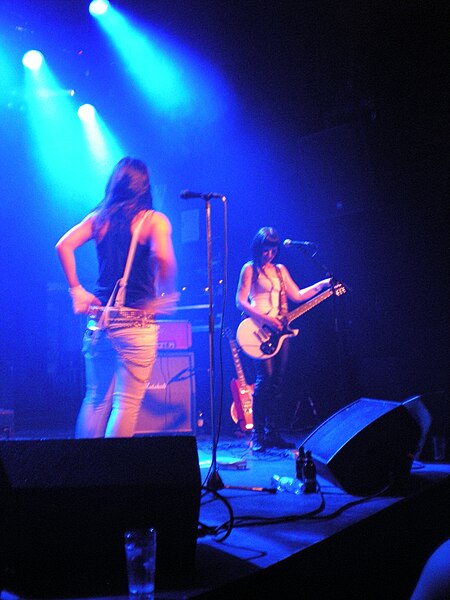 File:Barbe-Q-Barbies @ Tavastia, 17 11 2010 (5190431563).jpg