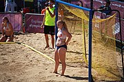 Deutsch: Beachhandball bei den Olympischen Jugendspielen 2018; Tag 3, 10. Oktober 2018; Mädchen, Vorrunde, Gruppe B - Niederlande-Argentinien 2:0 English: Beach handball at the 2018 Summer Youth Olympics at 10 October 2018 – Girls Preliminary Round Group B‎ – Netherlands-Argentina 2:0