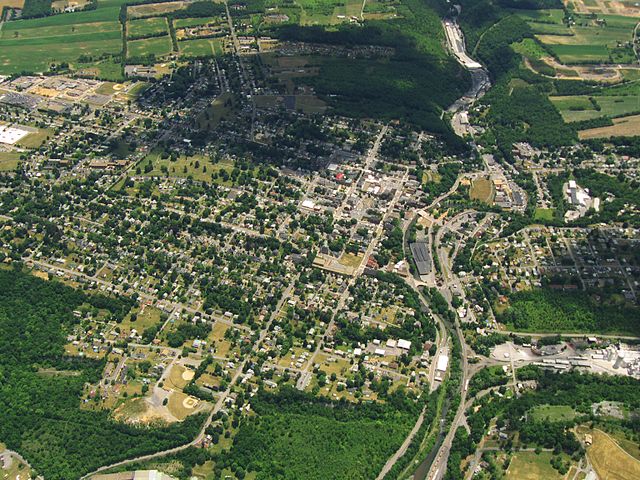 Aerial photo of Bellefonte in July 2007