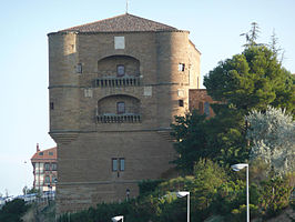 Torre del Caracol nebo Castillo de la Mota, současný National Tourism Parador