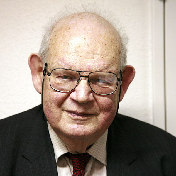 File:Benoit Mandelbrot mg 1804-d.jpg