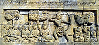 Da basso a mezzorilievo, IX secolo, Borobudur. Il tempio ha 1.460 panelli di rilievi che narrano le scritture buddhiste.