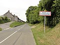 Bucy-lès-Pierrepont (Aisne) city limit sign.JPG