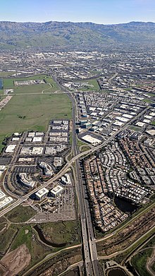 California State Route 237, San Jose, looking east from above Santa Clara CA State Route 237 aerial.jpg