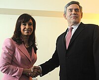 Former President Cristina Kirchner and former Prime Minister Gordon Brown in 2009. CFK y Gordon brown.jpg