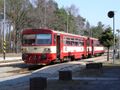 Triebwagen ČSD Baureihe M 152.0 im Bahnhof Jestřebí u České Lípy