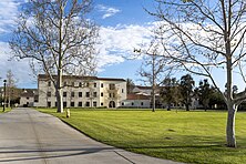 Photo of Del Norte Hall in the North Quad of CSU Channel Islands Campus CSUCI Del Norte Hall, Looking East.jpg