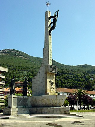 <span class="mw-page-title-main">Juan de Ávalos</span> Spanish sculptor