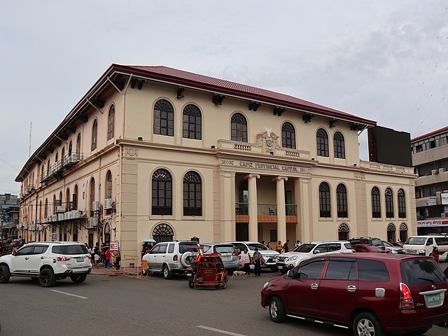 Image: Capiz Capitol side view left (Magallanes Street, Roxas, Capiz; 10 19 2022)