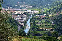 Carasco-torrente Sturla in der Nähe von bewohntem Gebiet (2020) .jpg