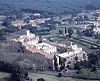 Castelporziano-Vista aérea del pueblo y el castillo.jpg