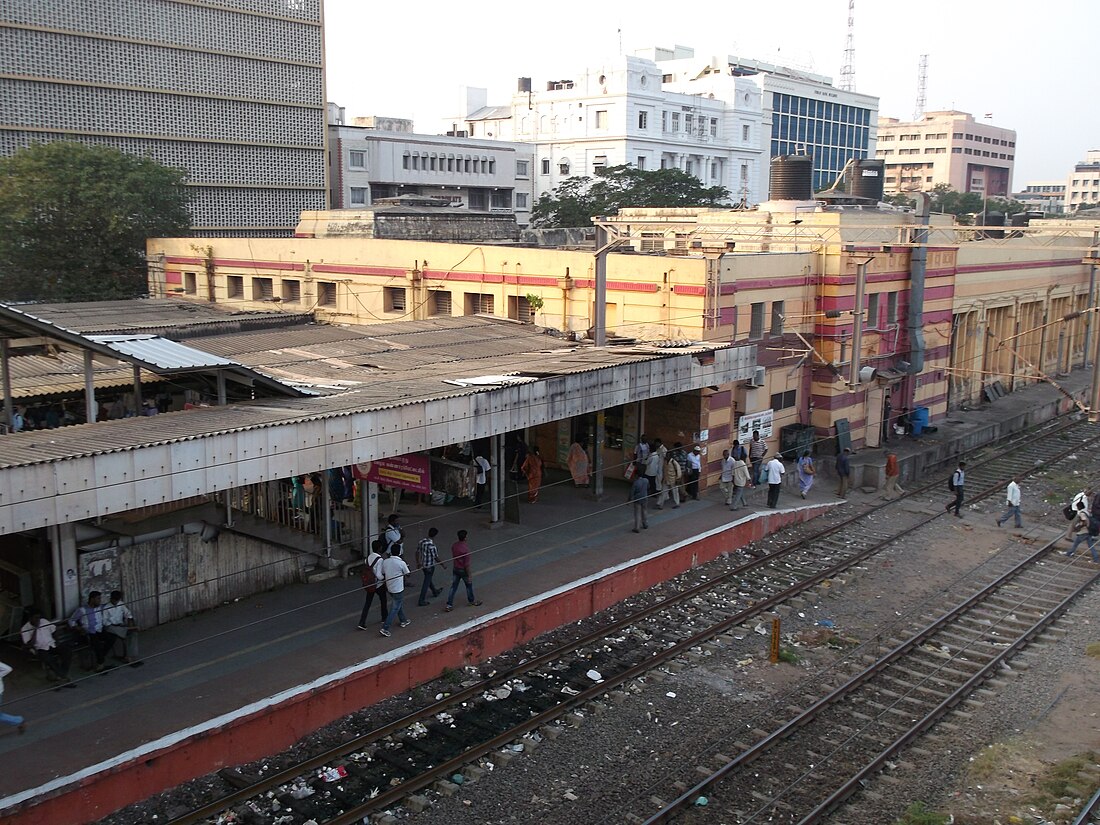 சென்னைக் கடற்கரை தொடருந்து நிலையம்