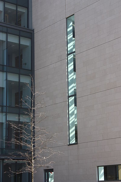 File:Citigroup Belfast, April 2010 (02).JPG