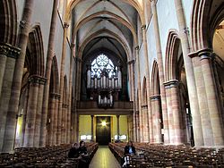 Nave and pipe organ