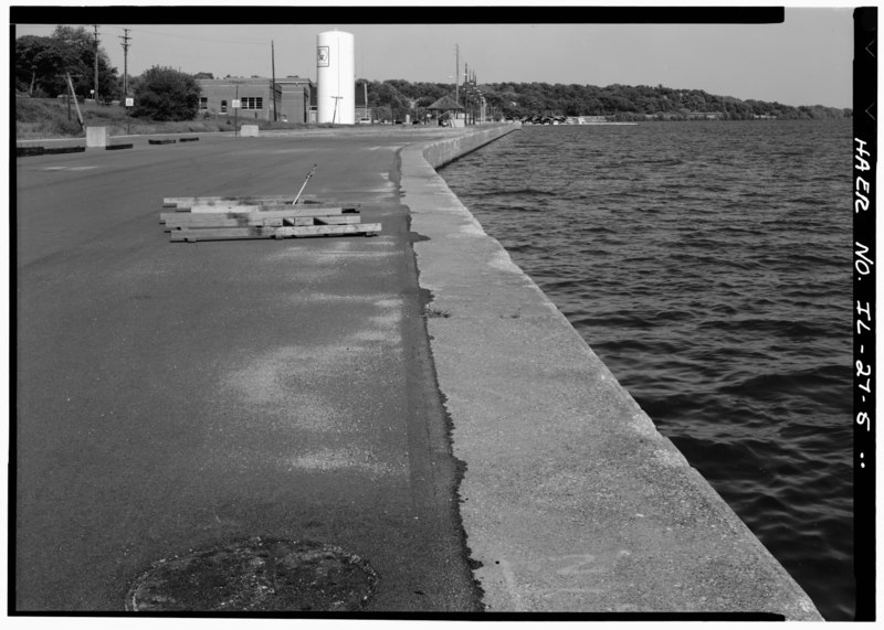 File:DETAIL VIEW OF SEAWALL - Mississippi River 9-Foot Channel Project, Lock and Dam No. 15, Upper Mississipi River (Arsenal Island), Rock Island, Rock Island County, IL HAER ILL,81-ROCIL,5-5.tif