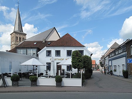 Dingden, die Sankt Pancratius Kirche en Gasthof foto7 2012-08-03 11.59.jpg