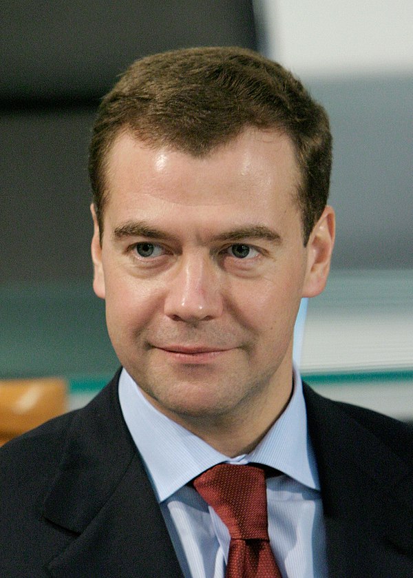 Image: Dmitry Medvedev official large photo  5