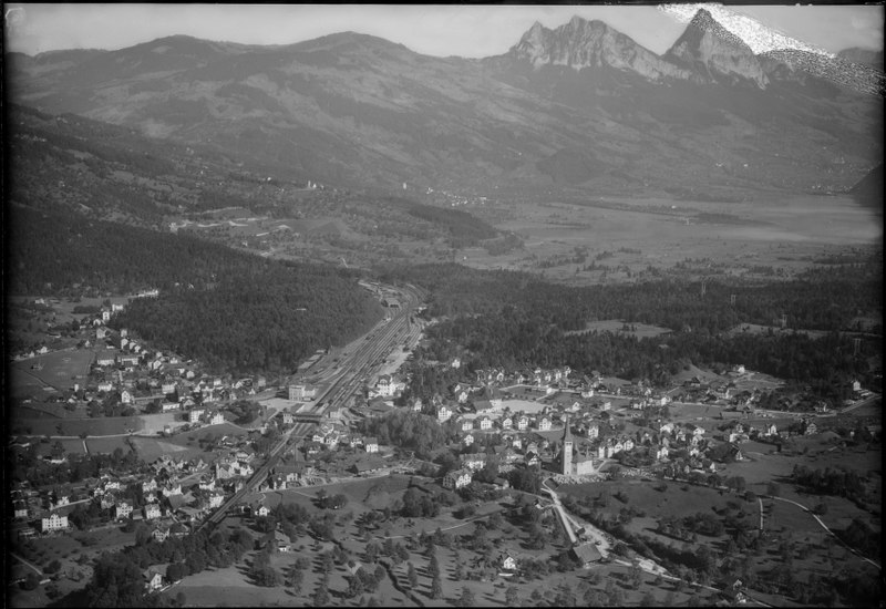 File:ETH-BIB-Goldau mit Mythen-LBS H1-011031.tif