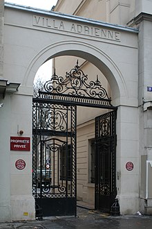 Entrée de la Villa Adrienne, Paris.jpg