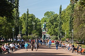 Estatua de Johan Ludvig Runeberg, Esplanadi, Helsinki, Finlandia, 2012-08-14, DD 01.JPG