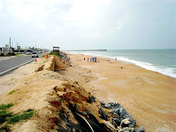 Scenic stretch of SR A1A in Flagler Beach