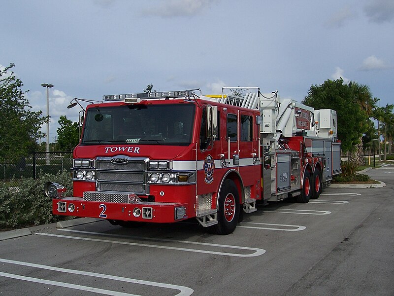 File:Fort Lauderdale Fire-Rescue Tower 2 truck.jpg