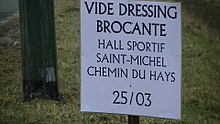 Sign showing a French ending -ing in one word dressing. Note: this is non-English. Fr-en-dressing.jpg