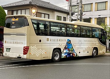 2020年6月30日に開業した『富士山三島東急ホテル』のラッピングが施されたE3407号車