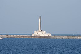 Gallipoli, Faro sull^^39,Isola di Sant^^39,Andrea - panoramio.jpg