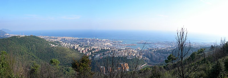 File:Genova - Panorama da Righi.JPG