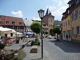 Germany - Meisenheim 2007-07-02 - Rapportierplatz - Untertor, erbaut um 1315 - panoramio