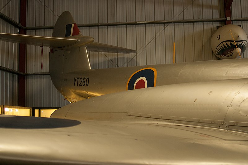 File:Gloster Meteor Mk IV (7529854350).jpg