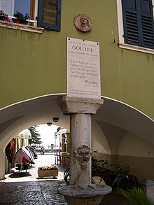 Targa sulla casa dove Goethe soggiornò il 12 settembre 1786.