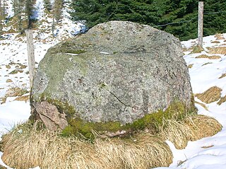 <span class="mw-page-title-main">Gowk stane</span> Standing stones and glacial erratics in Scotland