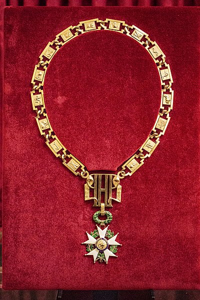 File:GrandCollier.jpg