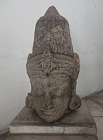 7514 - Head Statue of Deity