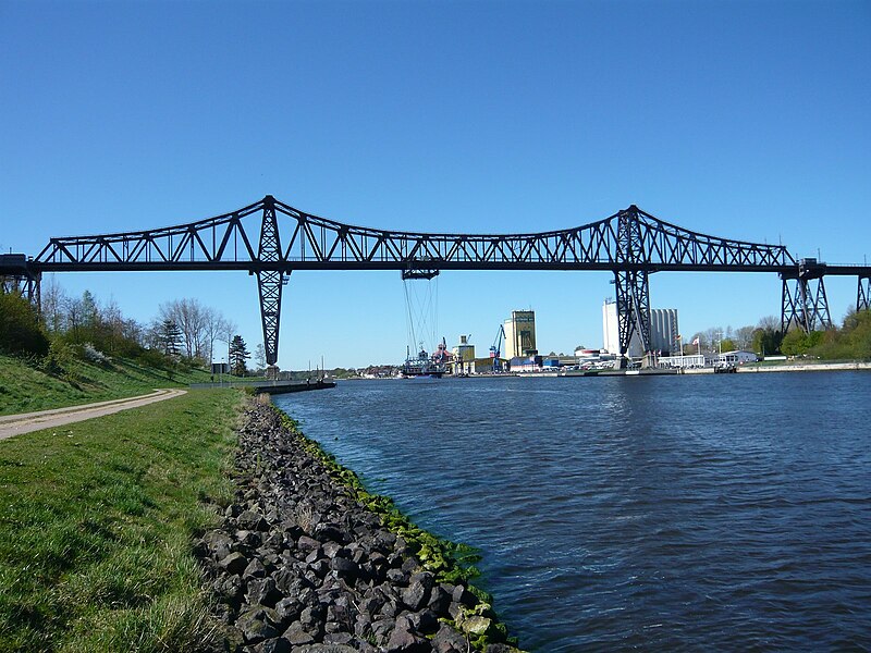 File:Hochbruecke Rendsburg2009.jpg