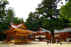 Le sanctuaire :Hotaka-jinja (en), un centre de culte majeur