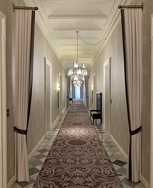 File:Hotel Monaco Washington, D.C. hallway.jpg