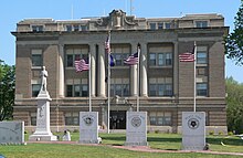 Howard County, Nebraska courthouse from S 1.JPG