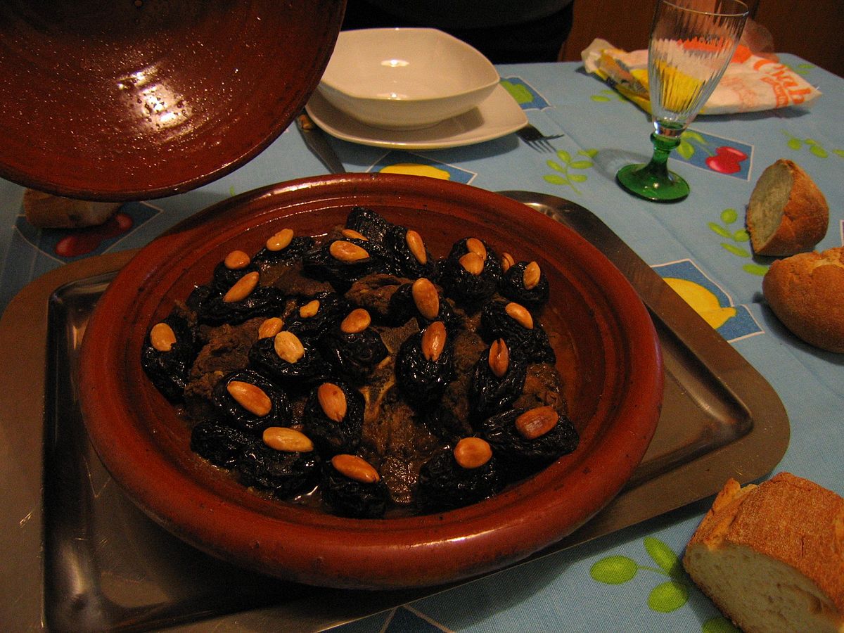 Cucina marocchina tradizionale Piatto per tajine, la carne e le