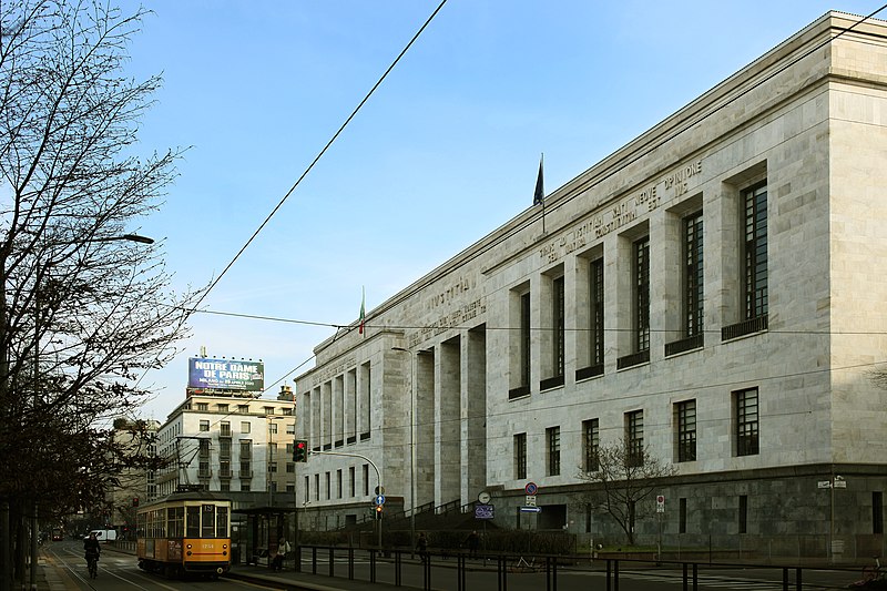 File:Il Palazzo di Giustizia di Milano, sede del Tribunale, opera di Marcello Piacentini.jpg