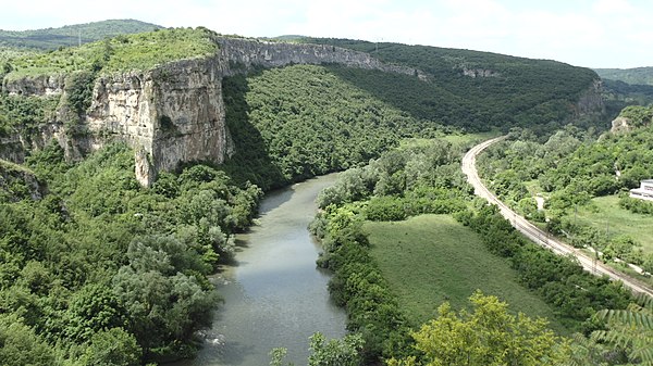 Iskar near Karlukovo