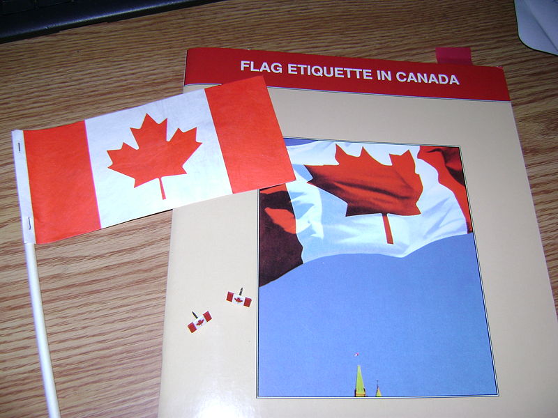 Fichier:Items from the Canadian Parliamentary Flag Program.jpg