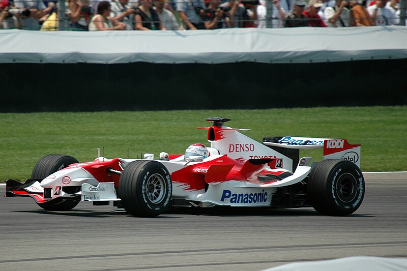 File:Jarno Trulli 2006 USA 3.jpg