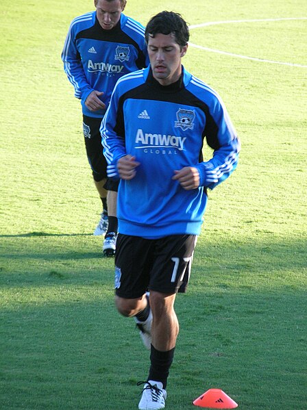 File:Joey Gjertsen at Union at Earthquakes 2010-09-15 3.JPG