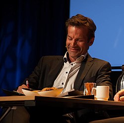 Jon Almaas og Thor Gjermund Eriksen - Opening - NMD 2013 (8721241984) (cropped).jpg